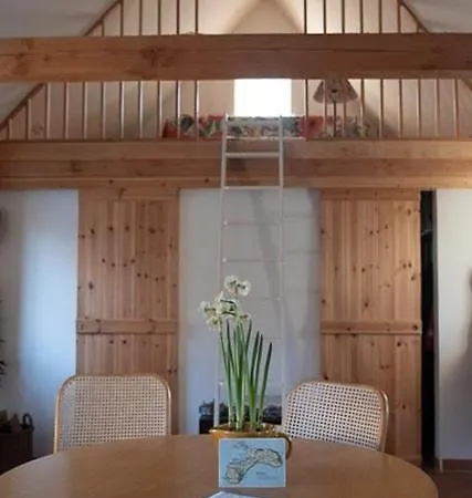 Newly Renovated In Peaceful Bonsvig Semesterbostad