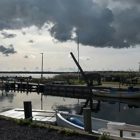 Newly Renovated In Peaceful Bonsvig Semesterbostad